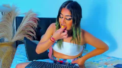 jasmin trans femboy ebony bigcock online show from 12.29.24