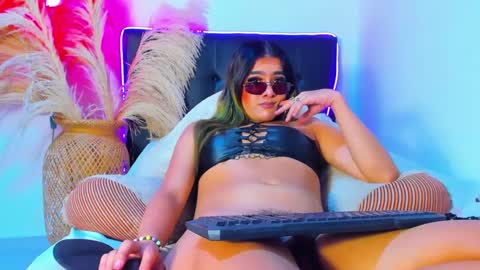 jasmin trans femboy ebony bigcock online show from 01.09.25