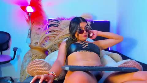 jasmin trans femboy ebony bigcock online show from 01.18.25