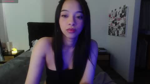 Snapshot of jasmine_019 chatting on 05.04.26 J- next transmission december 4 online show from 05.04.26