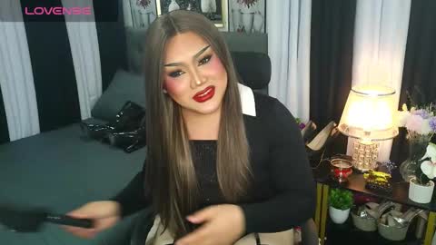 Jasmine Brandy online show from 11.12.25