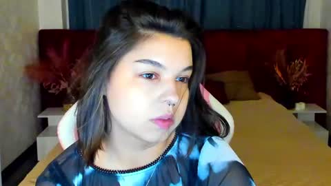 Snapshot of jasmine_burke chatting on 07.19.26 Jasmine Burke online show from 07.19.26