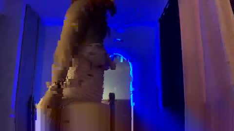 Snapshot of jasminneblair chatting on 09.12.25 Jasminne online show from 09.12.25