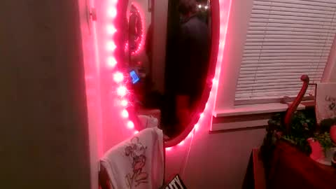 Snapshot of jasonreloaded694u chatting on 10.05.25 Jason online show from 10.05.25