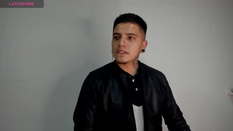 Snapshot of jasonxx13 chatting on 12.15.25 Jason online show from 12.15.25