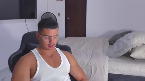 JBrooksXx online show from 01.15.25