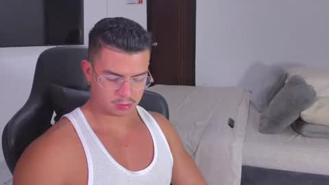 JBrooksXx online show from 01.15.25
