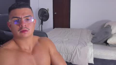JBrooksXx online show from 01.18.25