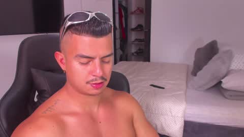 JBrooksXx online show from 01.26.25