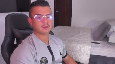 JBrooksXx online show from 02.01.25