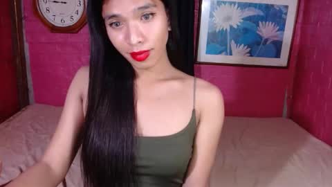 Snapshot of jassiemiles chatting on 03.03.25 Jassie online show from 03.03.25