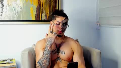 Snapshot of jasson_rodriguez69 chatting on 11.01.25 Lil Dark online show from 11.01.25