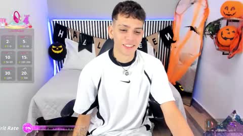 Snapshot of jasson_smit chatting on 10.27.25 J A S S O N online show from 10.27.25