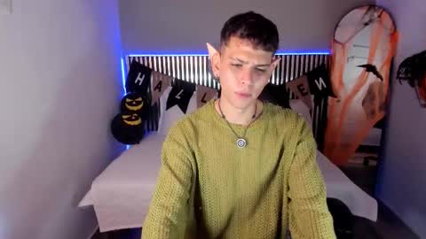 Snapshot of jasson_smit chatting on 10.29.25 J A S S O N online show from 10.29.25