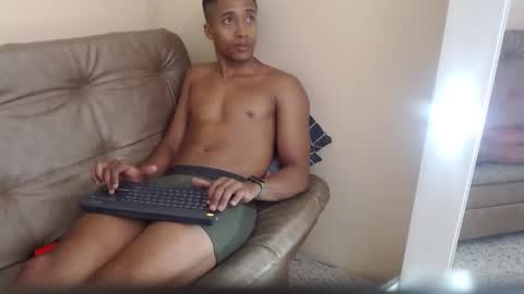 Snapshot of javier_zucker chatting on 02.19.25 Javier online show from 02.19.25