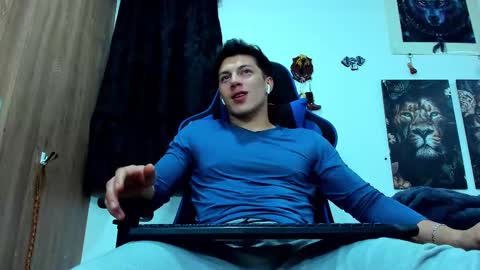 Javier online show from 02.23.25