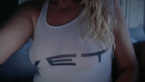 Snapshot of javlovesu chatting on 11.03.25 JAV online show from 11.03.25