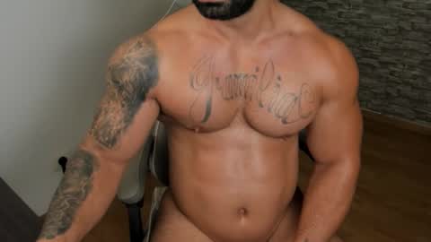 JaxonHunk online show from 10.05.25