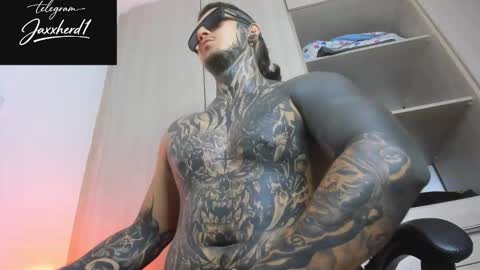 Snapshot of jaxxon22cm chatting on 02.04.26 Michael independient model online show from 02.04.26