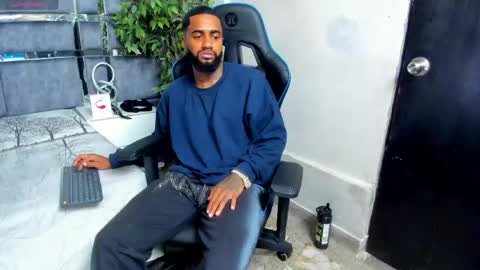 Snapshot of jay_jhonson chatting on 04.28.26 jay jhonson online show from 04.28.26