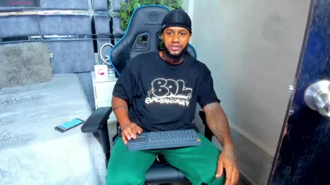 Snapshot of jay_jhonson chatting on 05.05.26 jay jhonson online show from 05.05.26