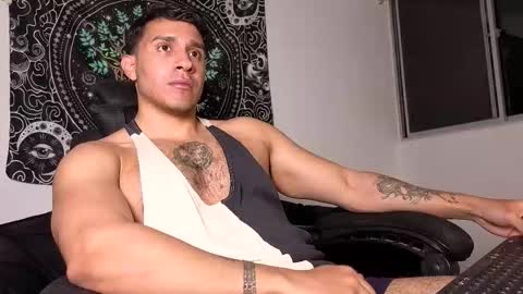 Snapshot of jay_marcos chatting on 10.10.25 Jay marcos online show from 10.10.25