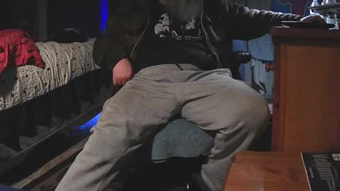 Grand Zaddy or Jay its casual online show from 02.14.26