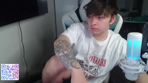 Snapshot of jayce_icestone chatting on 05.15.26 Jayce online show from 05.15.26