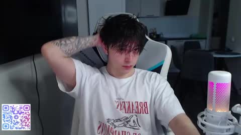 Snapshot of jayce_icestone chatting on 06.01.26 Jayce online show from 06.01.26