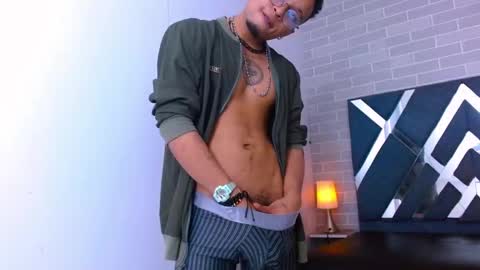 Jayden Morris online show from 02.04.26