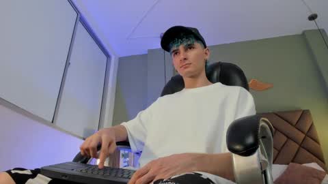 jaydenvillalobos online show from 09.14.25