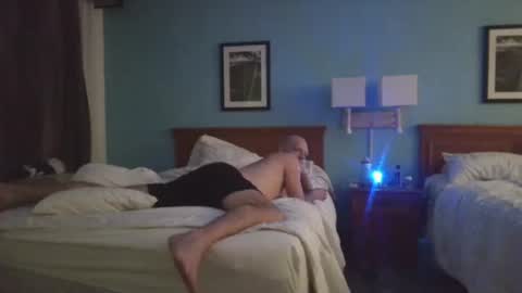 HUngBtmFl online show from 04.13.26