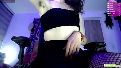 Jackie VonTrier online show from 10.11.25