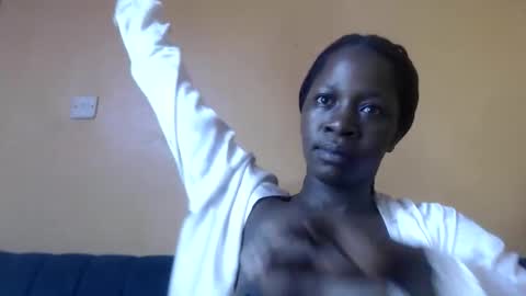 Snapshot of jayny1 chatting on 10.26.25 Jayny online show from 10.26.25