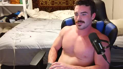 Snapshot of jaypipeahoe chatting on 10.11.25 jaypipeahoe online show from 10.11.25