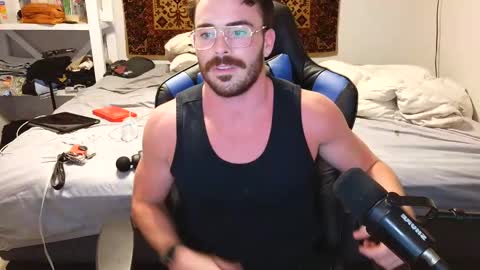 Snapshot of jaypipeahoe chatting on 10.30.25 jaypipeahoe online show from 10.30.25