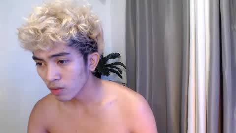 jaysee_hugecox online show from 06.04.26