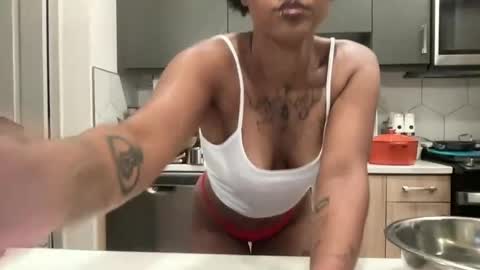 Snapshot of jazminetea chatting on 06.15.26 jazminetea online show from 06.15.26