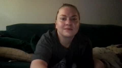Snapshot of jazzylynn27 chatting on 11.03.25 jazzylynn27 online show from 11.03.25