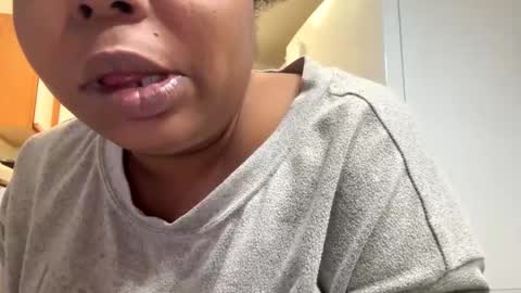 Snapshot of jccaramelbarbie12 chatting on 01.20.25 JCCaramelbarbie online show from 01.20.25
