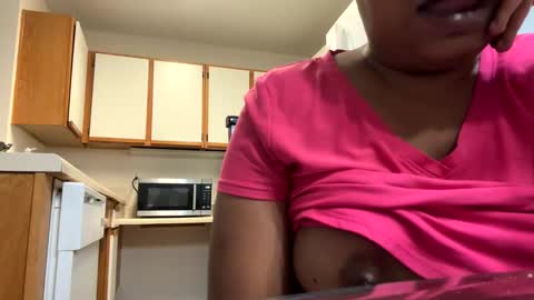 Snapshot of jccaramelbarbie12 chatting on 01.27.25 JCCaramelbarbie online show from 01.27.25