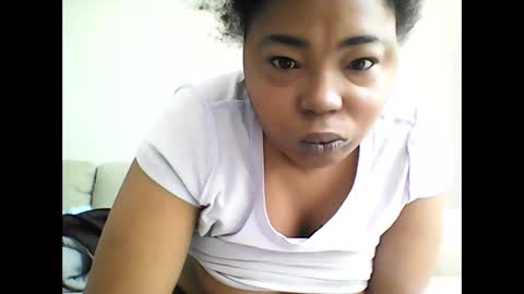 Snapshot of jccaramelbarbie12 chatting on 03.12.25 JCCaramelbarbie online show from 03.12.25