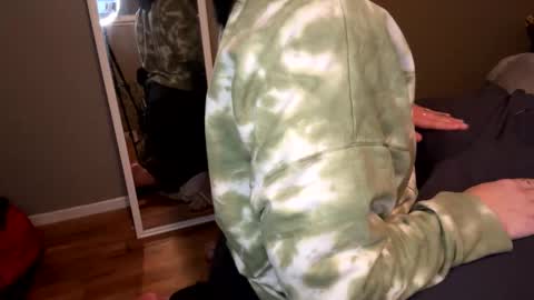 Snapshot of jccouple4fun2 chatting on 12.18.24 jccouple4fun2 online show from 12.18.24