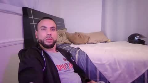 Snapshot of jcmax305 chatting on 03.05.25 JcMax305 online show from 03.05.25