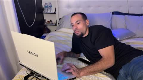 JcMax305 online show from 04.08.26