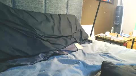 Snapshot of jdog00133 chatting on 11.05.25 jdog00133 online show from 11.05.25