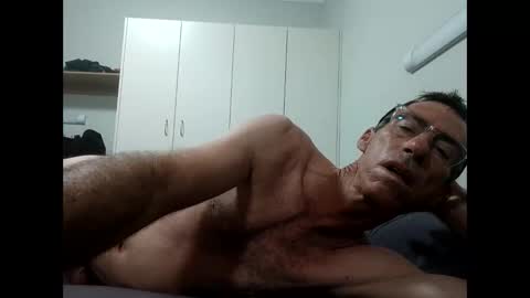 Snapshot of jdownunder2003 chatting on 02.12.25 jd online show from 02.12.25