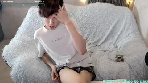 Snapshot of jealousangel chatting on 04.17.26 Angel online show from 04.17.26