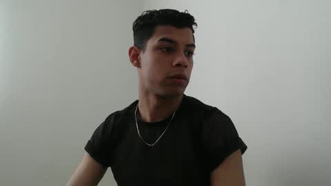 Snapshot of jeampier_sexy chatting on 01.09.25 jeampier_sexy online show from 01.09.25
