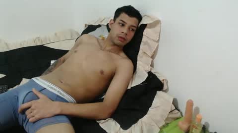 Snapshot of jeampier_sexy chatting on 01.13.25 jeampier_sexy online show from 01.13.25